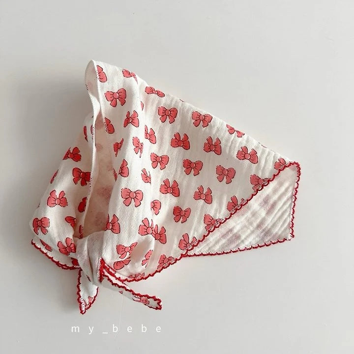Little Foxx – Pintuck Bonnet