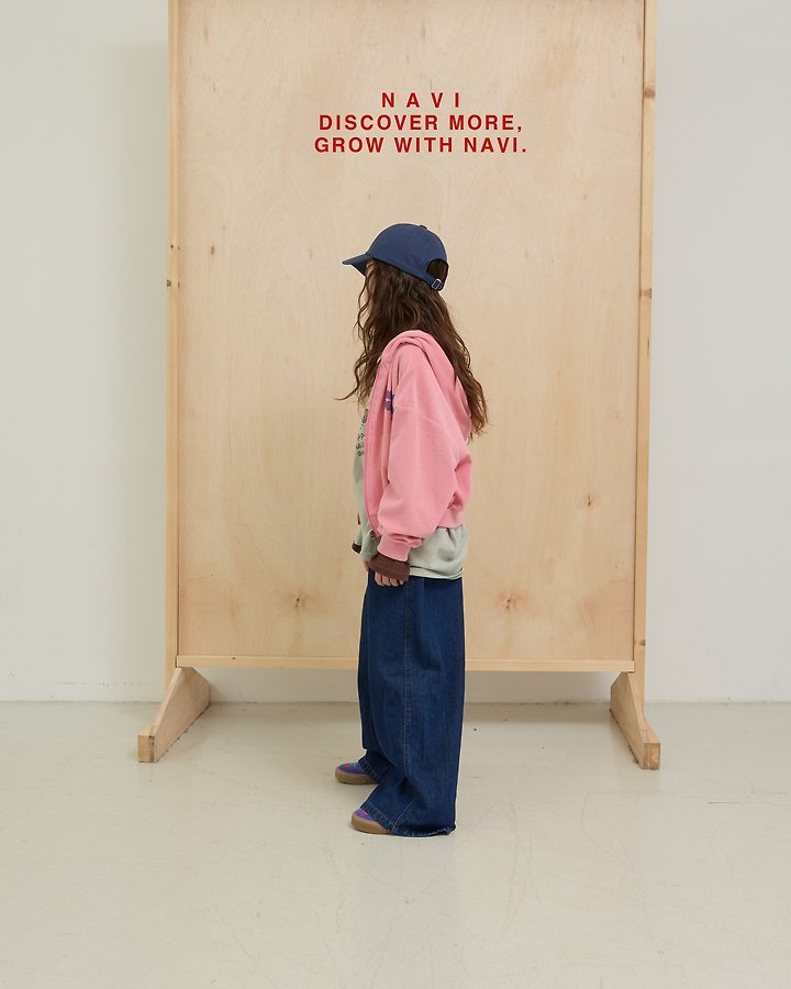 Little Foxx – With Wide Pants