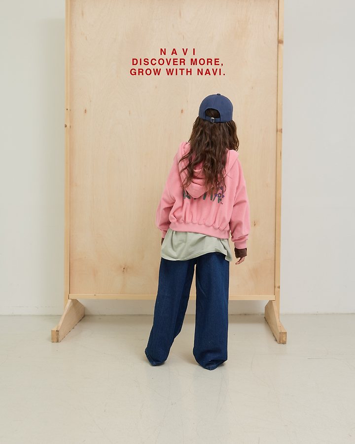 Little Foxx – With Wide Pants