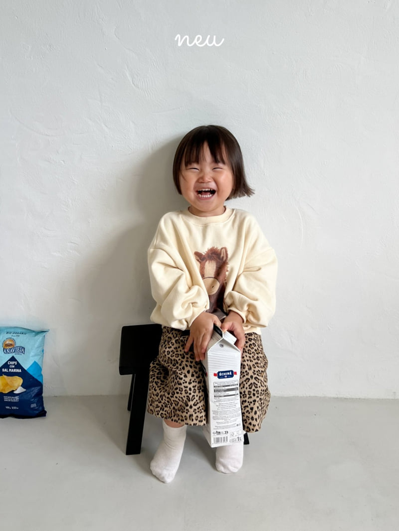 Little Foxx – Leopard Autumn Bermuda Pants