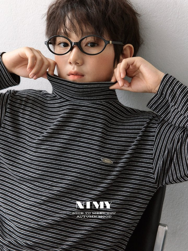 Little Foxx – Latte Turtleneck Tee