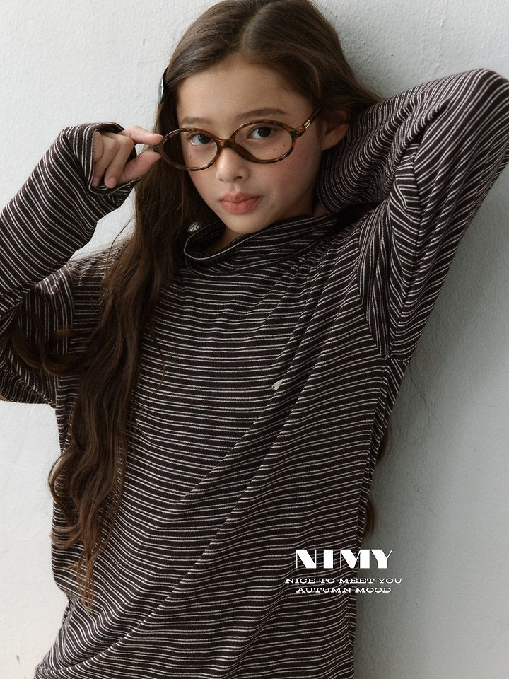 Little Foxx – Latte Turtleneck Tee