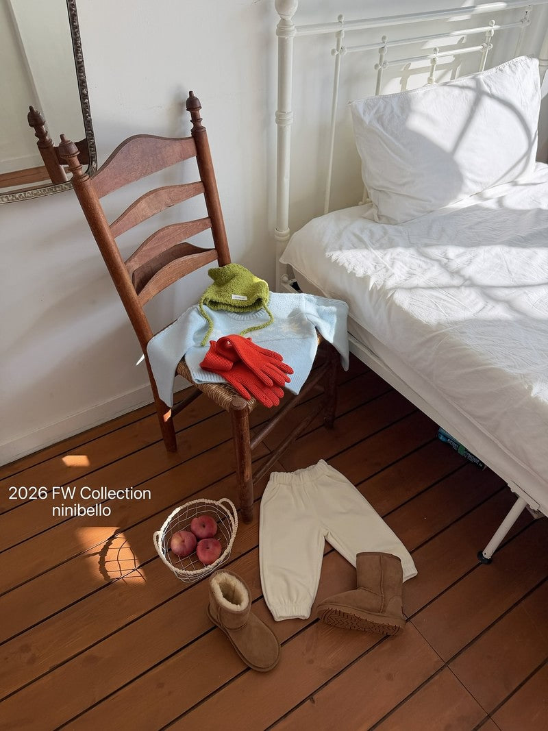 Little Foxx – Cozy Velour Pants