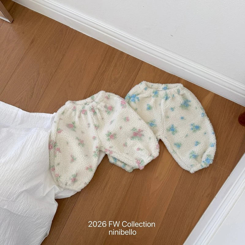 Little Foxx – Flower Cluster Tumble Jogger Pants