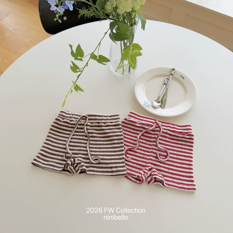 Little Foxx – Tommy Eyelet Shorts