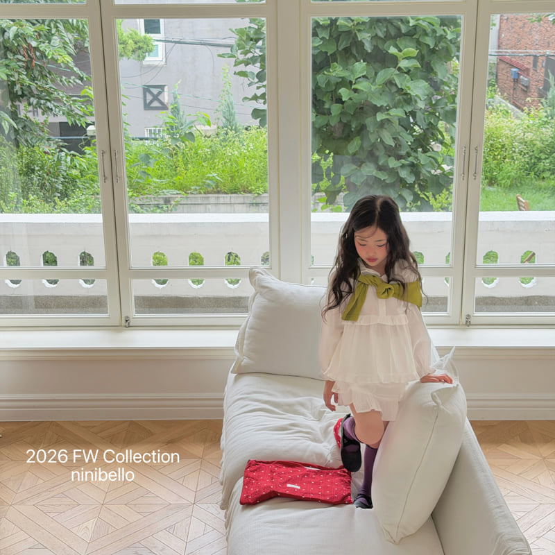 Little Foxx – Wendy Collar Blouse