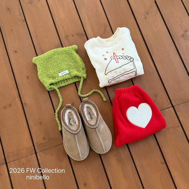 Wish Cake Sweatshirt – 2 Farben: Ivory, Red
