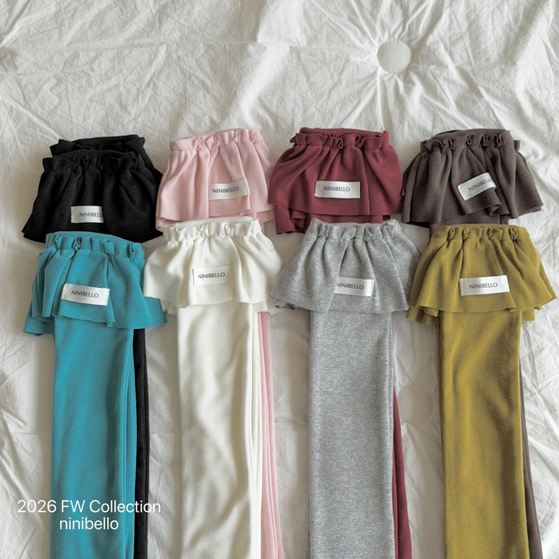 Little Foxx – Pintuck Frill Socks