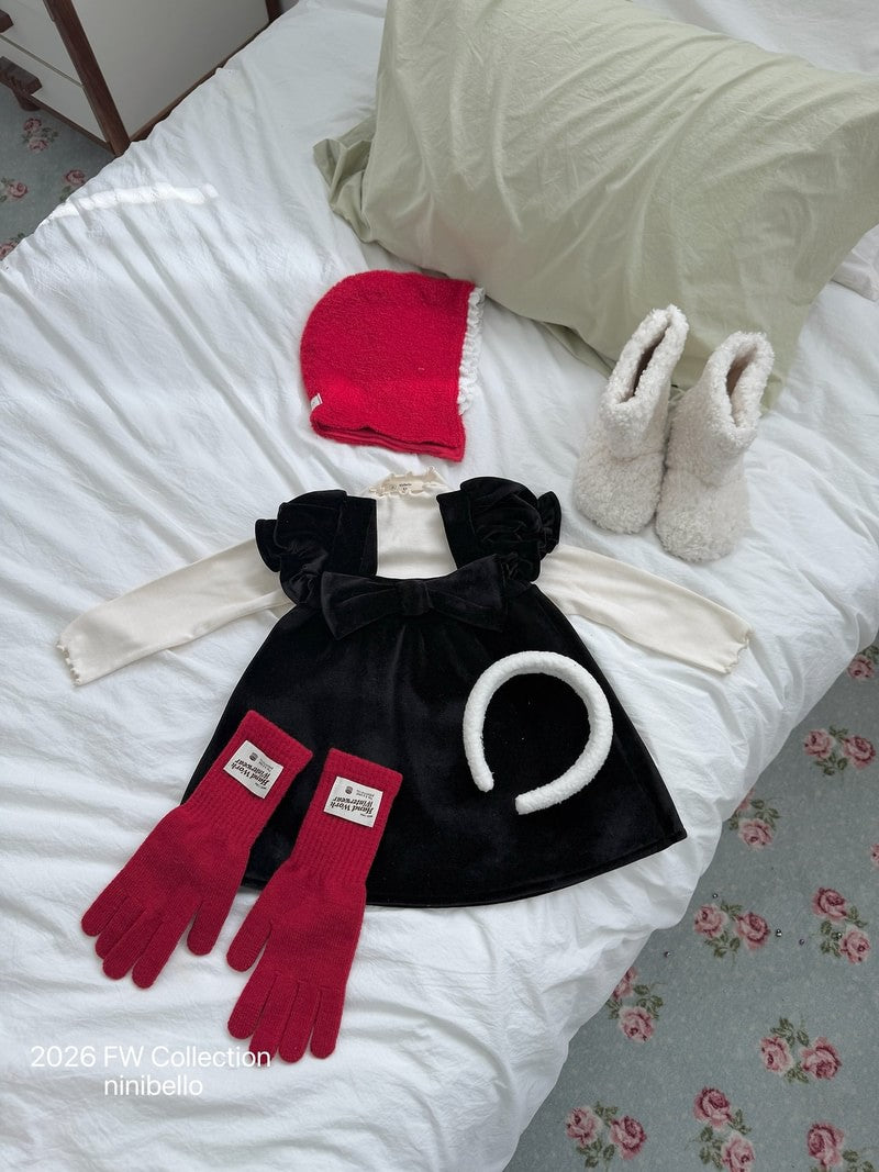 Little Foxx – Holiday Velvet Dress