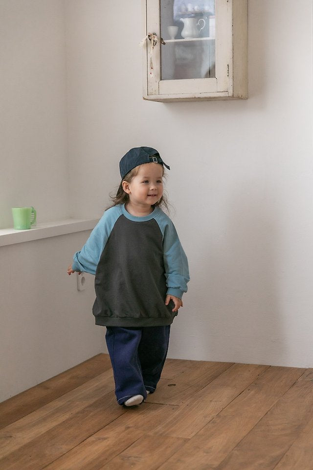 Little Foxx – Tutu Raglan Sweatshirt