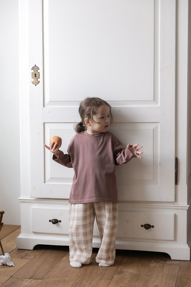 Little Foxx – Latte Round Neck Tee