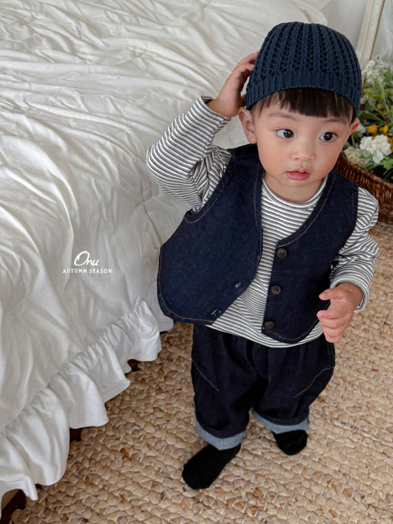 Little Foxx – V-Neck Vest