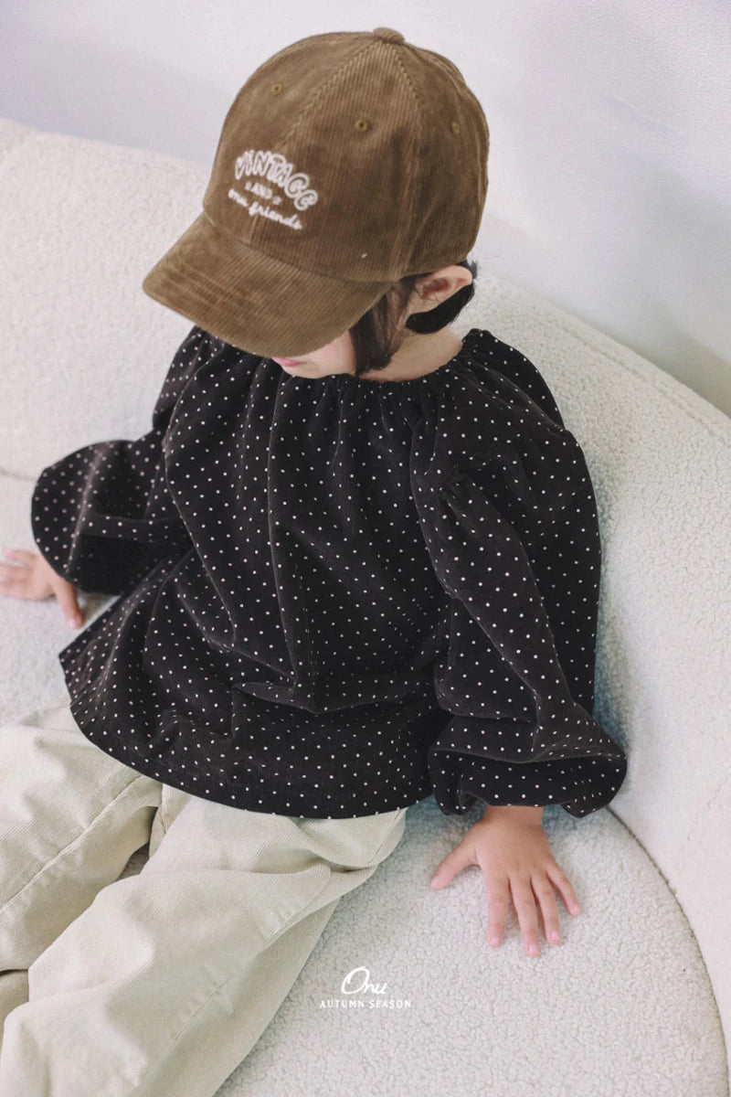 Little Foxx – Dot Shirring Blouse