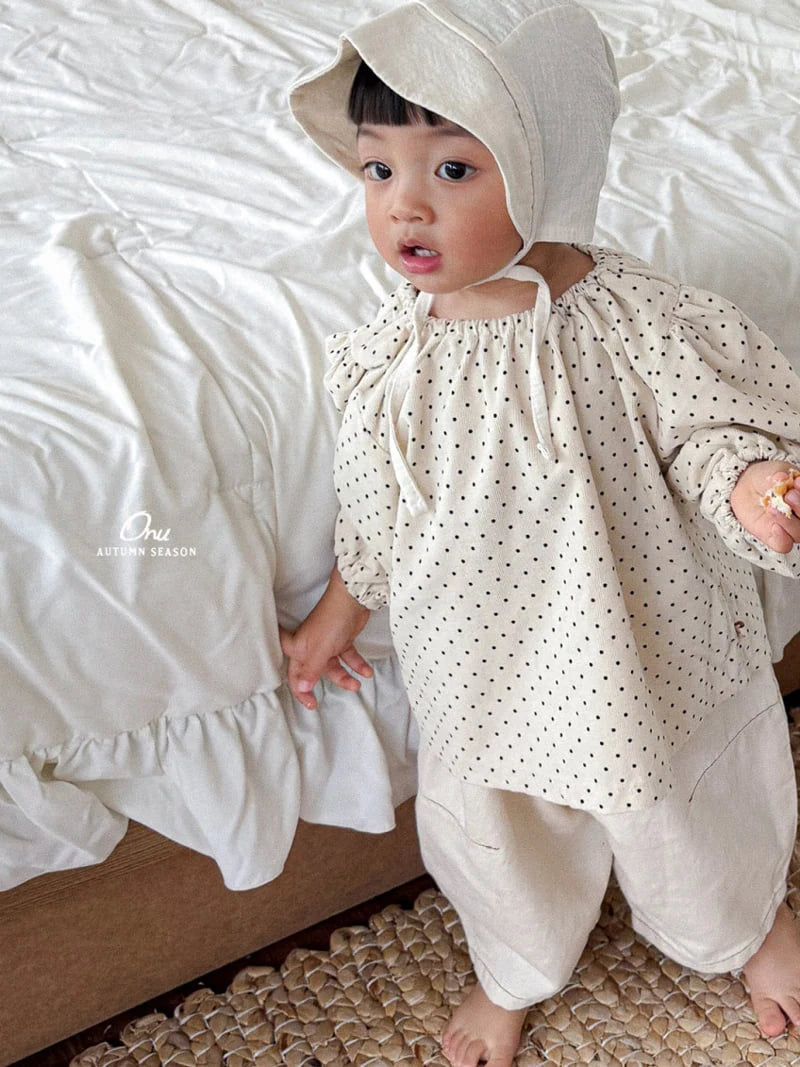 Little Foxx – Dot Shirring Blouse