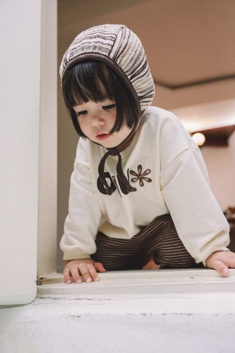 Little Foxx – Embroidered Patch Tee