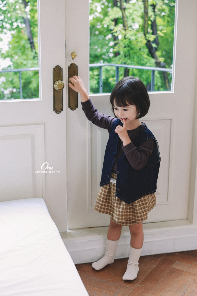 Little Foxx – V-Neck Vest