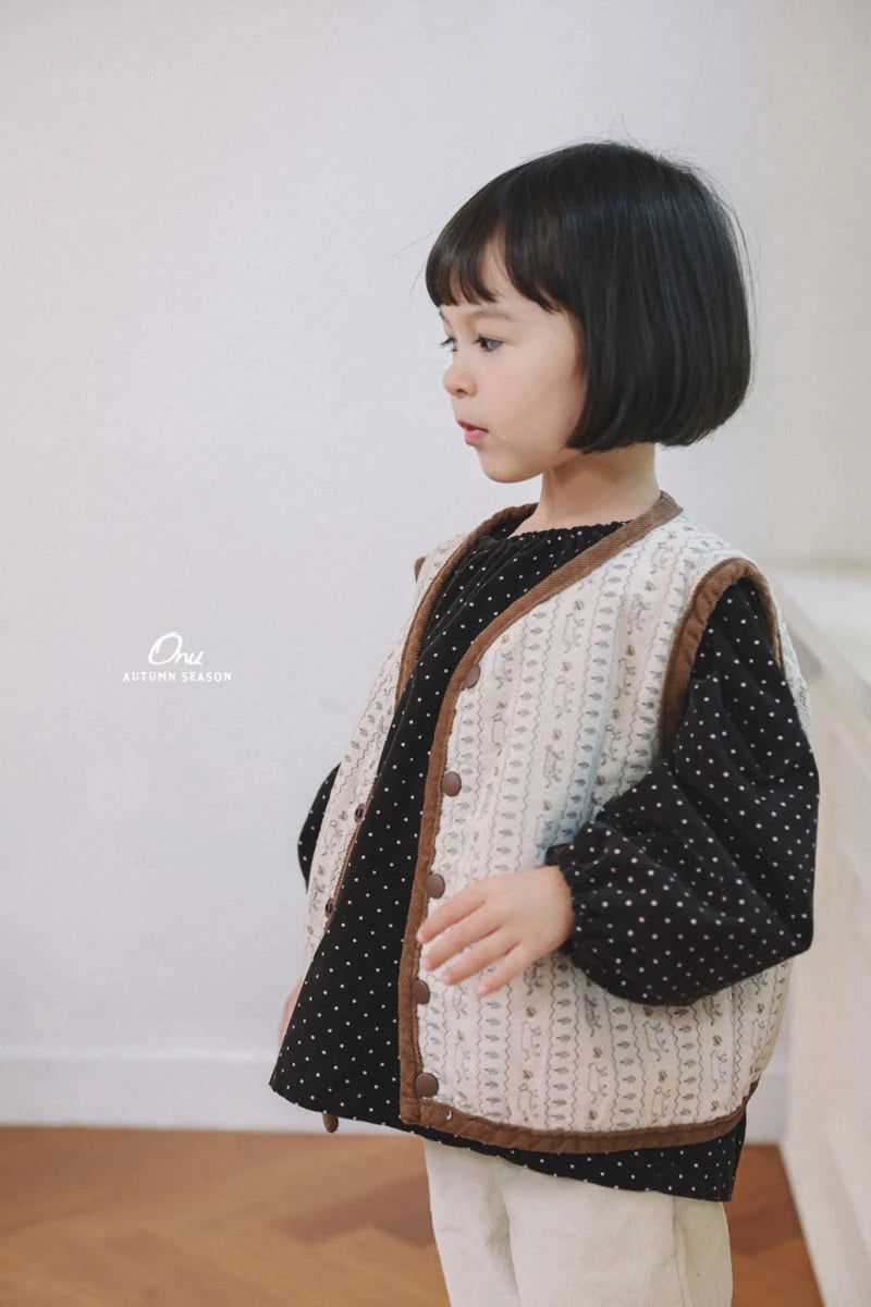 Little Foxx – Dot Shirring Blouse