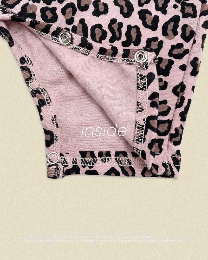 Little Leopard Full Bodysuit + Bonnet Set (Bebe)