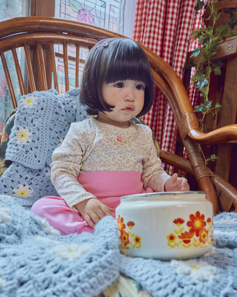 Little Foxx – Flower Top &amp; Bottom Loungewear