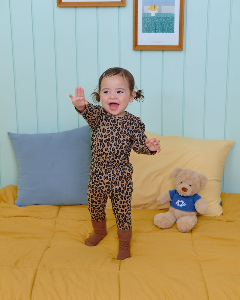 Little Leopard Easywear