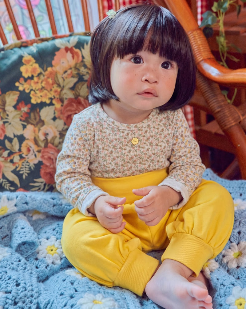 Little Foxx – Flower Top &amp; Bottom Loungewear