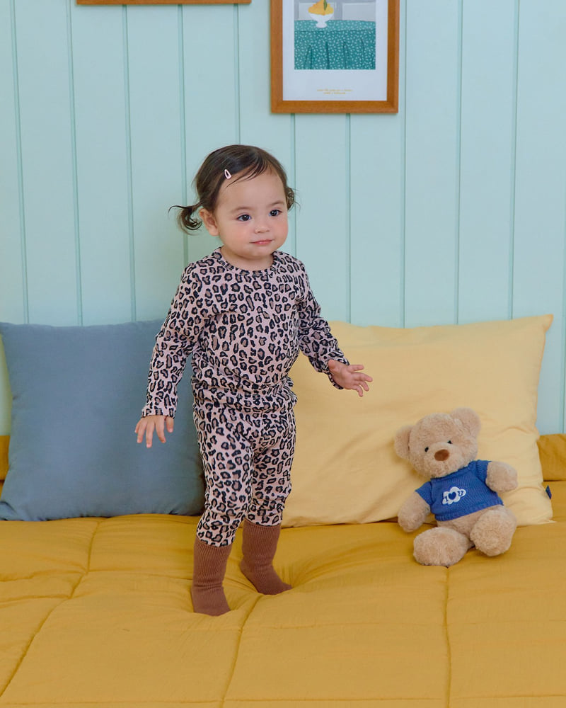 Little Leopard Easywear