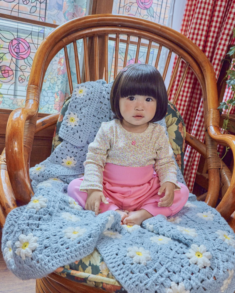 Little Foxx – Flower Top &amp; Bottom Loungewear