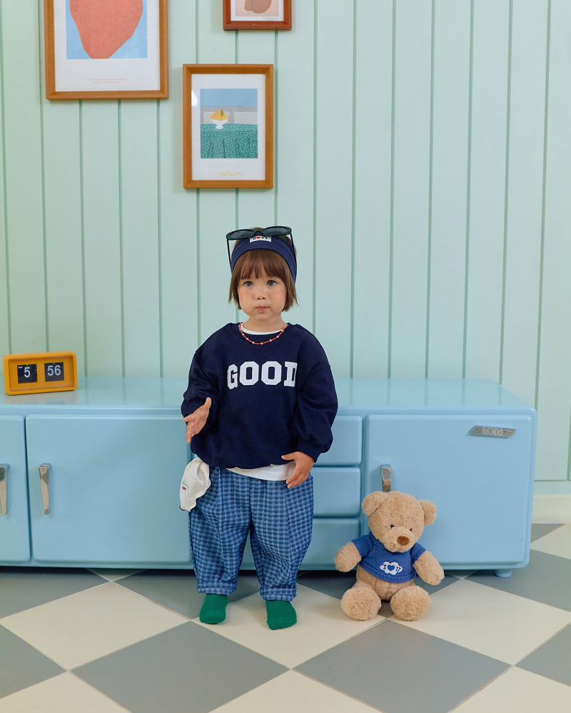 GOOD Sweatshirt (Kids)