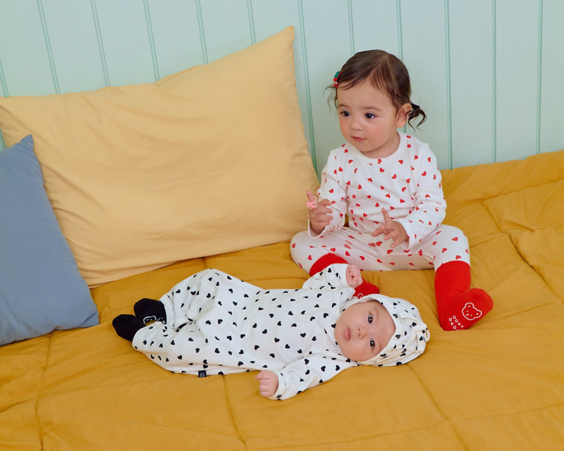 Petit Heart Full Bodysuit + Bonnet Set (Bebe)