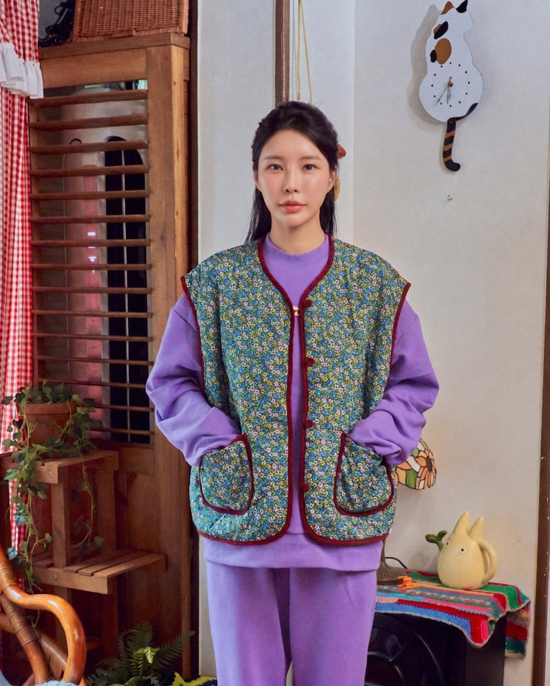 Little Foxx – Grandma Kimjang Vest (Adult)
