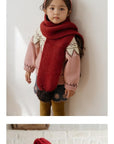 Merci Pompom Muffler von Oren – alle Detailfotos und Produktinfos