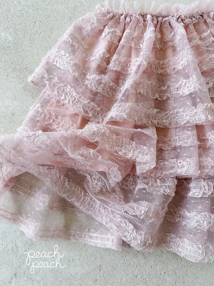 Little Foxx – Antique Lace Skirt