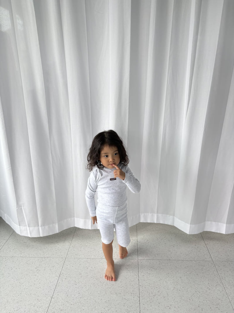 Capri Pants