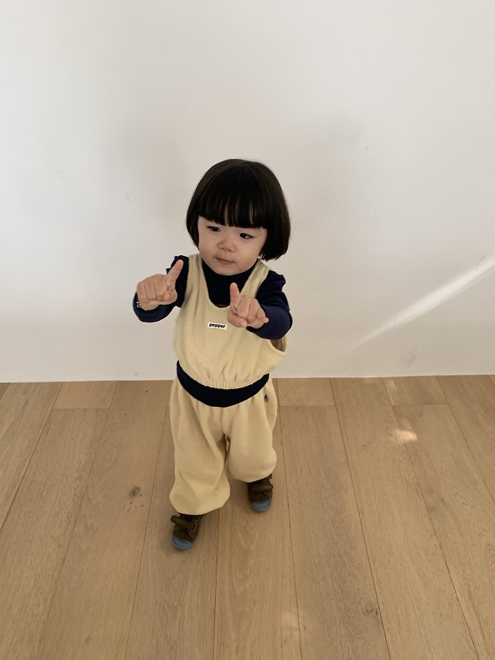 Pepper Terry Vest – koreanische Kindermode bei Little Foxx