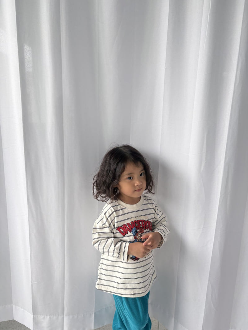 Bulldog Striped Tee