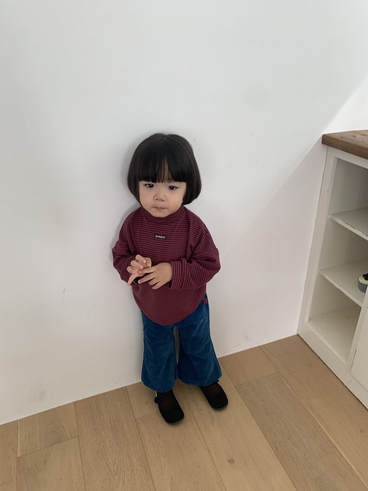 Bumblebee Striped Turtleneck – Preorder direkt aus Korea – in 2–4 Wochen bei dir