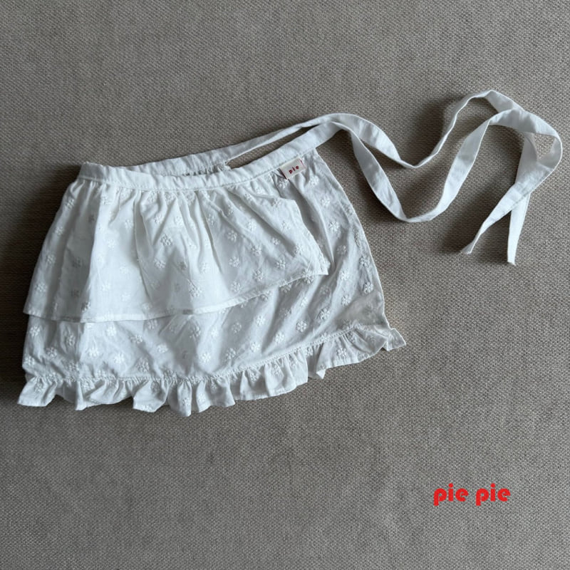 Baby’s Breath Apron