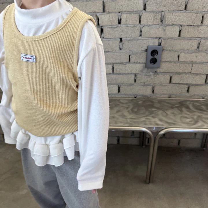 Little Foxx – Peach Frill Tee