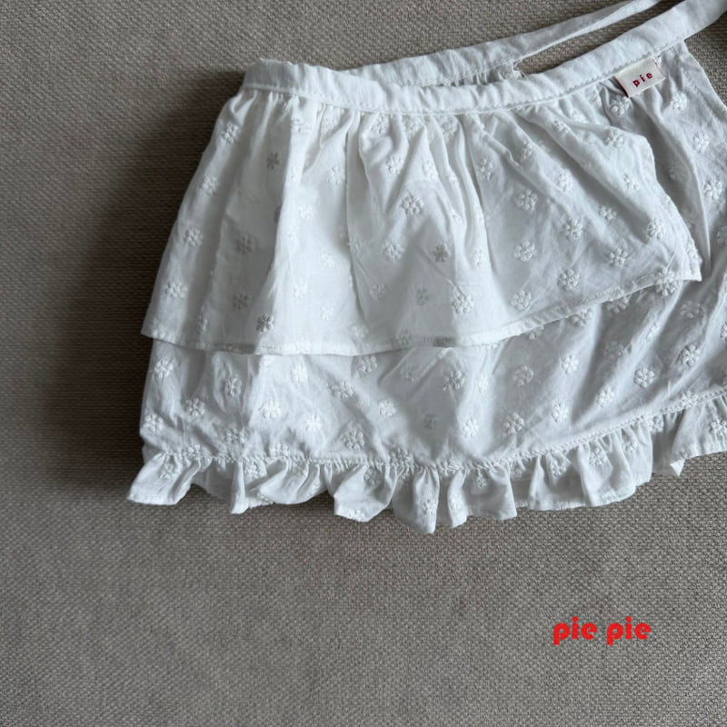 Baby’s Breath Apron