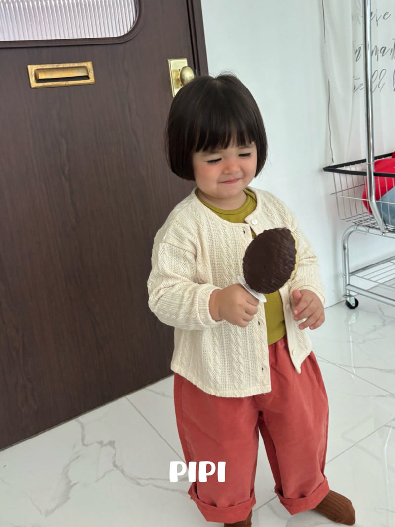 Little Foxx – Pipi Pants