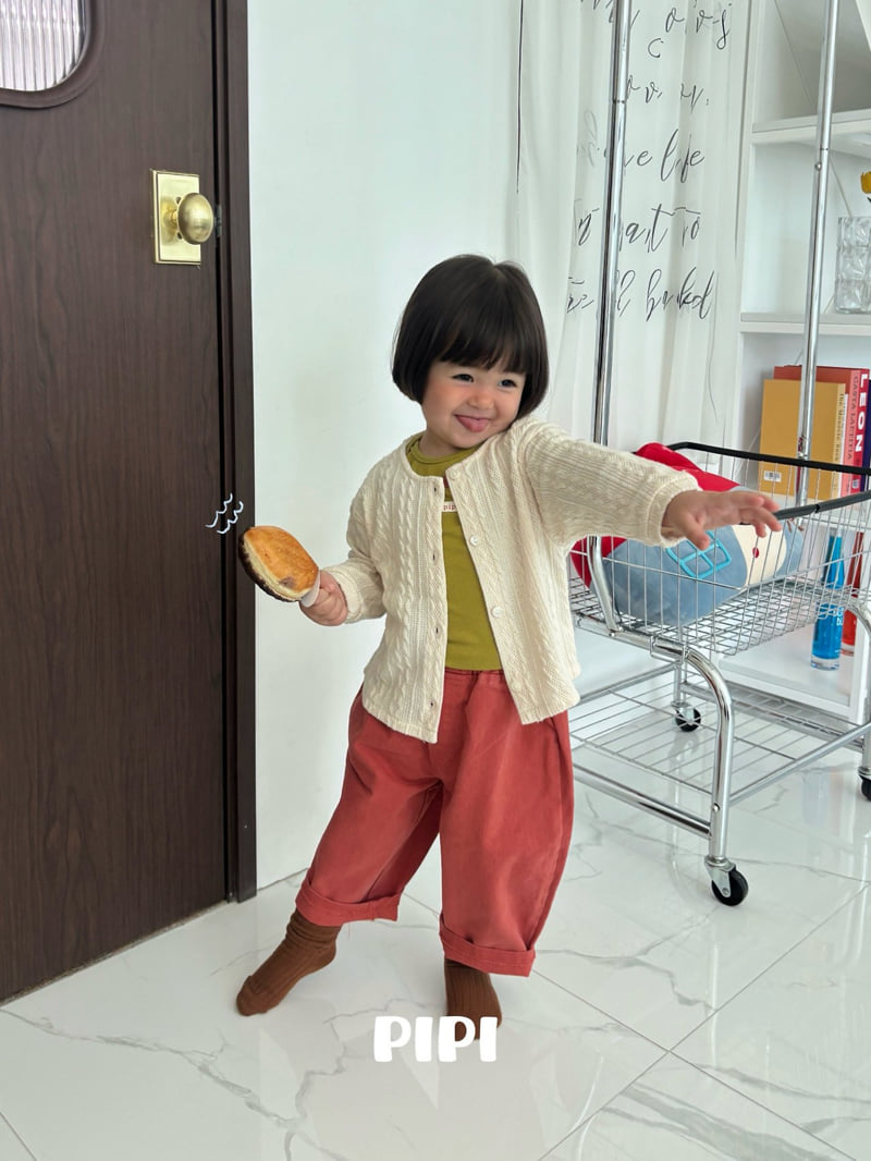 Little Foxx – Pipi Pants
