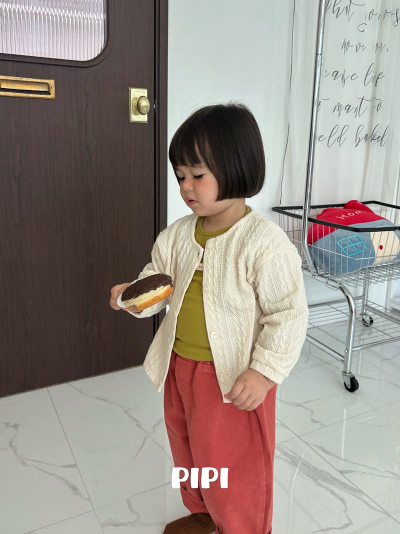 Little Foxx – Pipi Pants