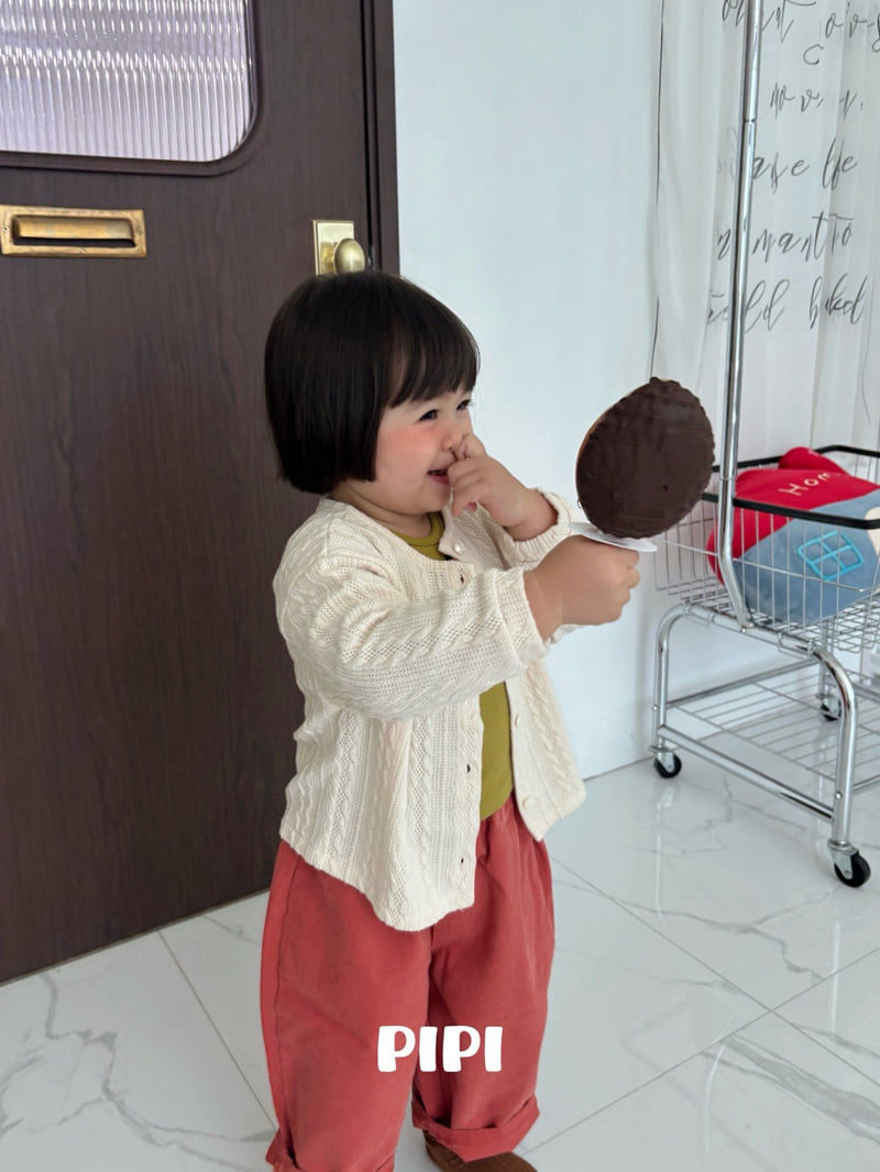 Little Foxx – Pipi Pants