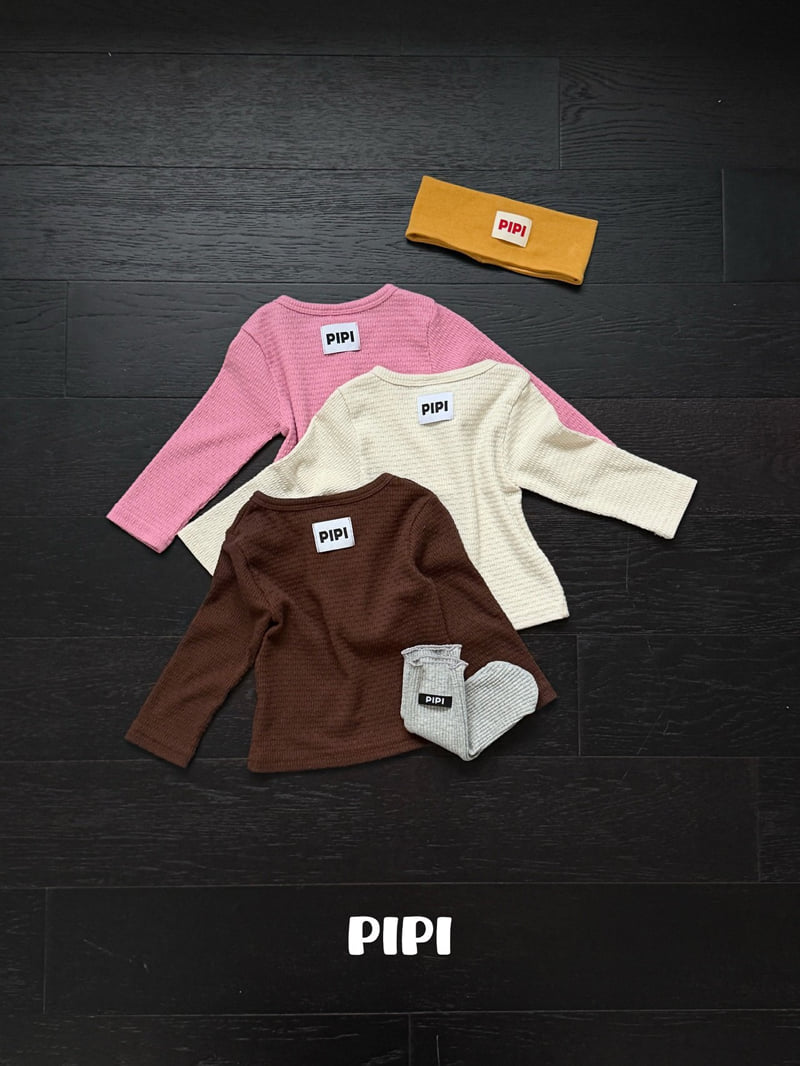Little Foxx – Kitsch Button Tee