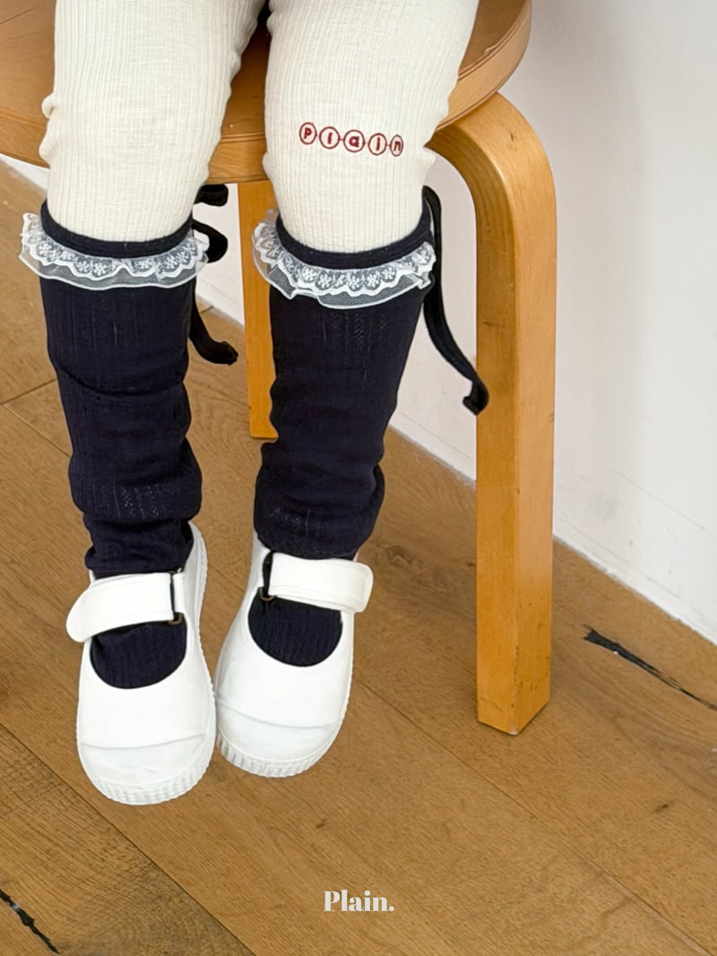 Little Foxx – Plain Lace Socks