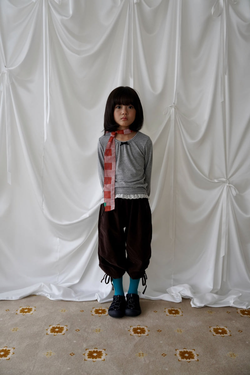 Little Foxx – La Vie En Tee