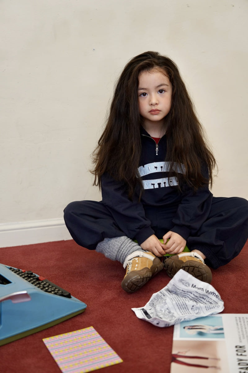 Little Foxx – Something Half Sweatshirt