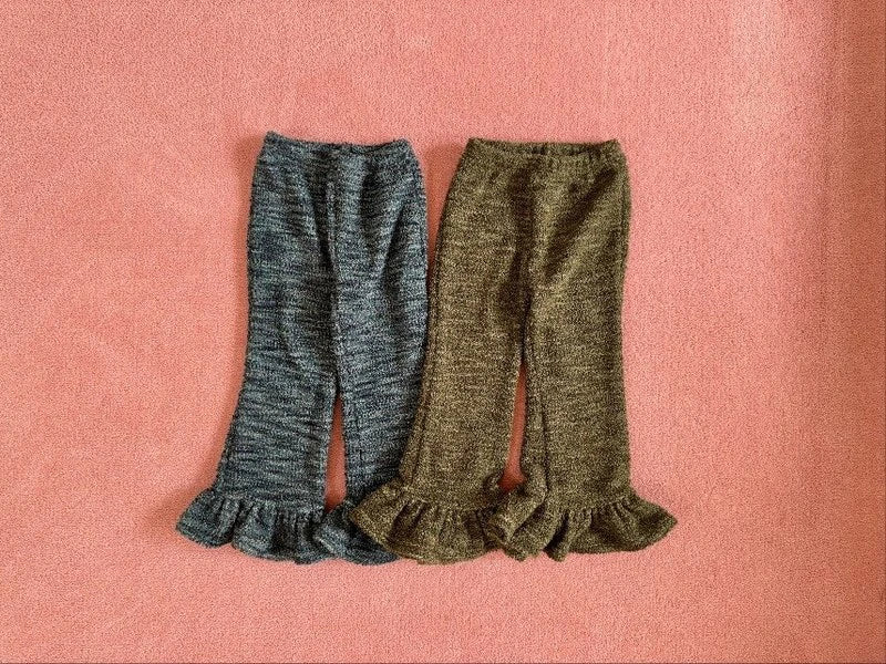 Knit Frill Pants – Kinderhose von Ramijini, Made in Korea