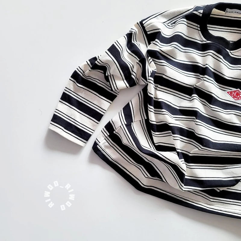Little Foxx – Riwoo Irregular Striped Tee