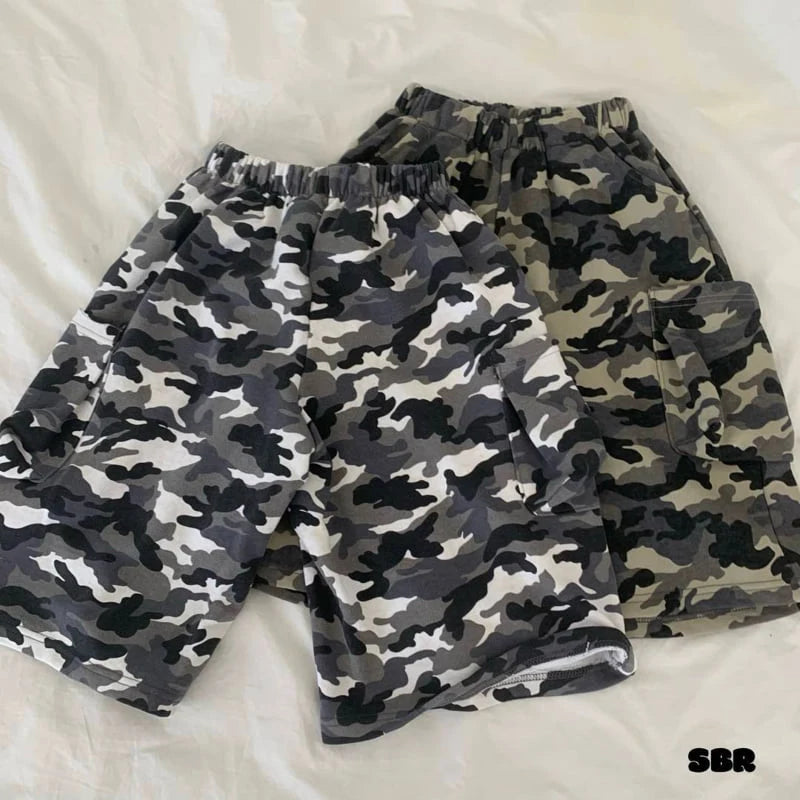 Little Foxx – Midi Camo Pants